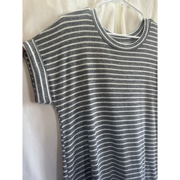A.N.A Striped Tee Womens Large Gray White Short Sleeve Casual Top Rolled Cuffs - Picture 2 of 5